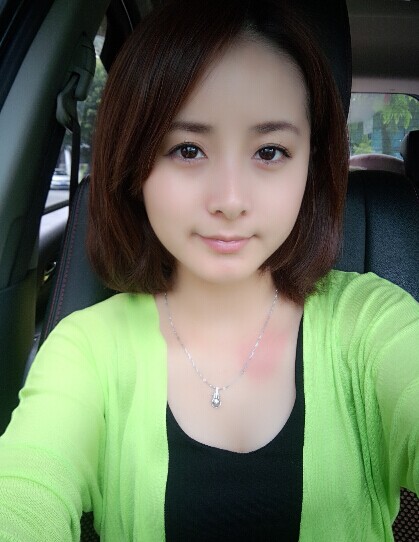 玩家照片 - 人潮拥挤遇到了你?